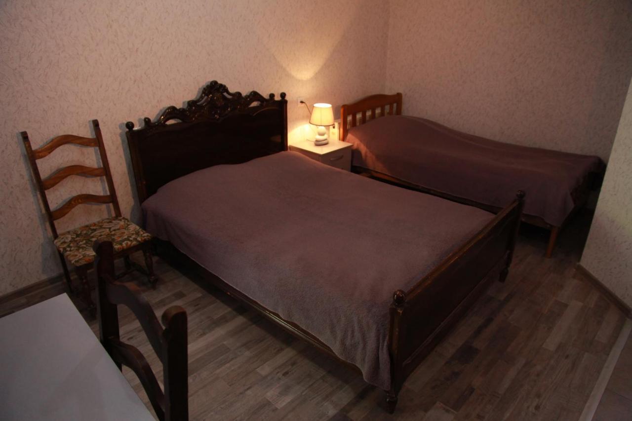 Riverside Hotel Borjomi Bagian luar foto