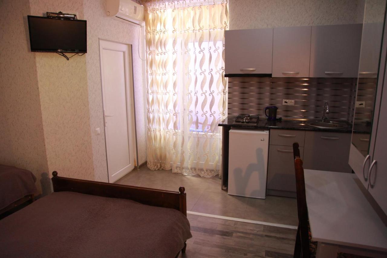 Riverside Hotel Borjomi Bagian luar foto